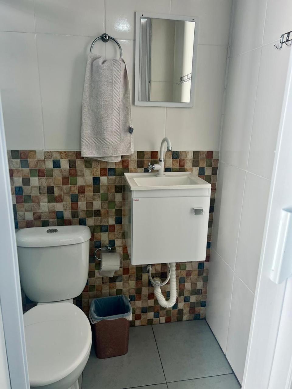 Hostel Capivara'S Curitiba Ngoại thất bức ảnh